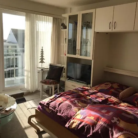 Kaiserhof 40 *